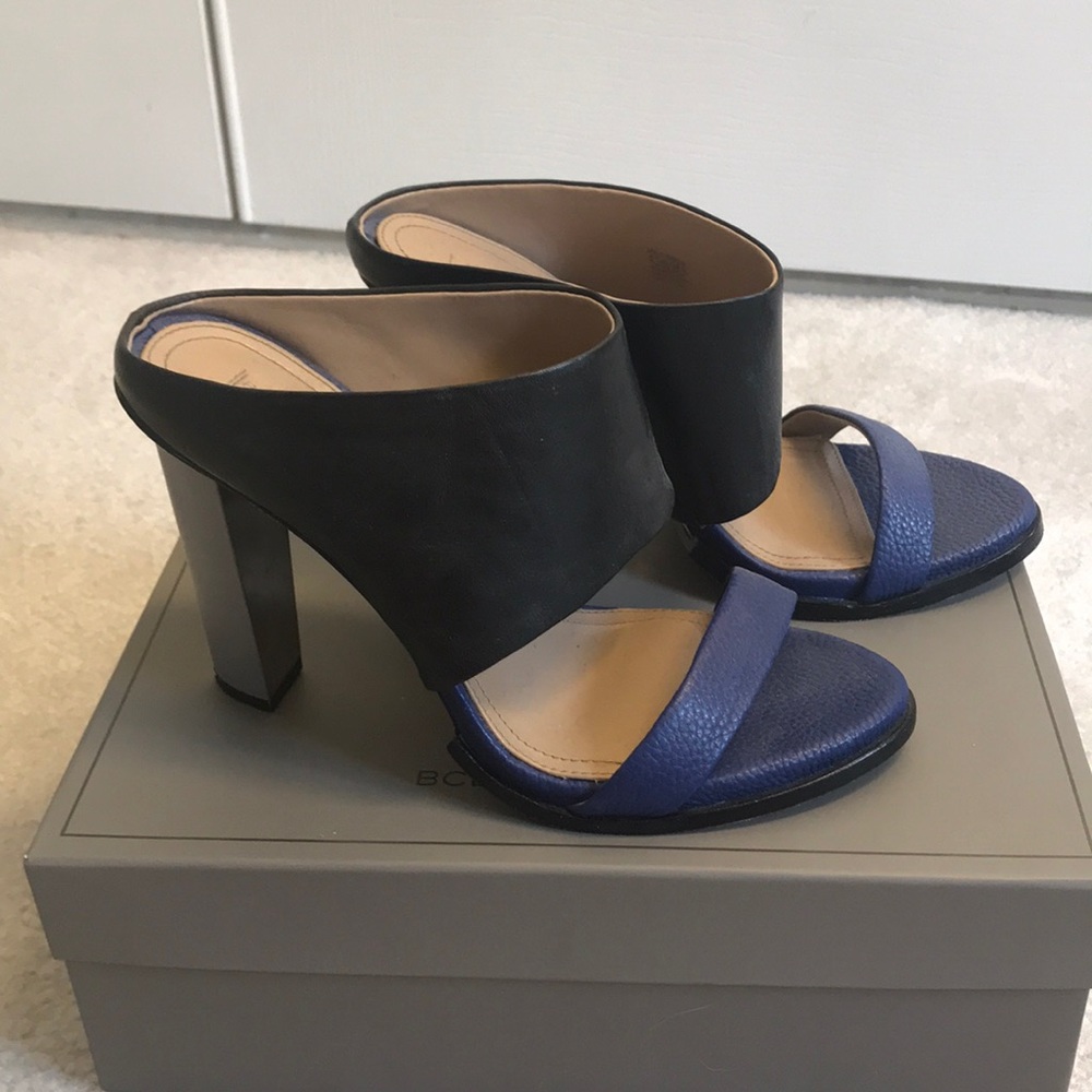 BCBG color block  sandal